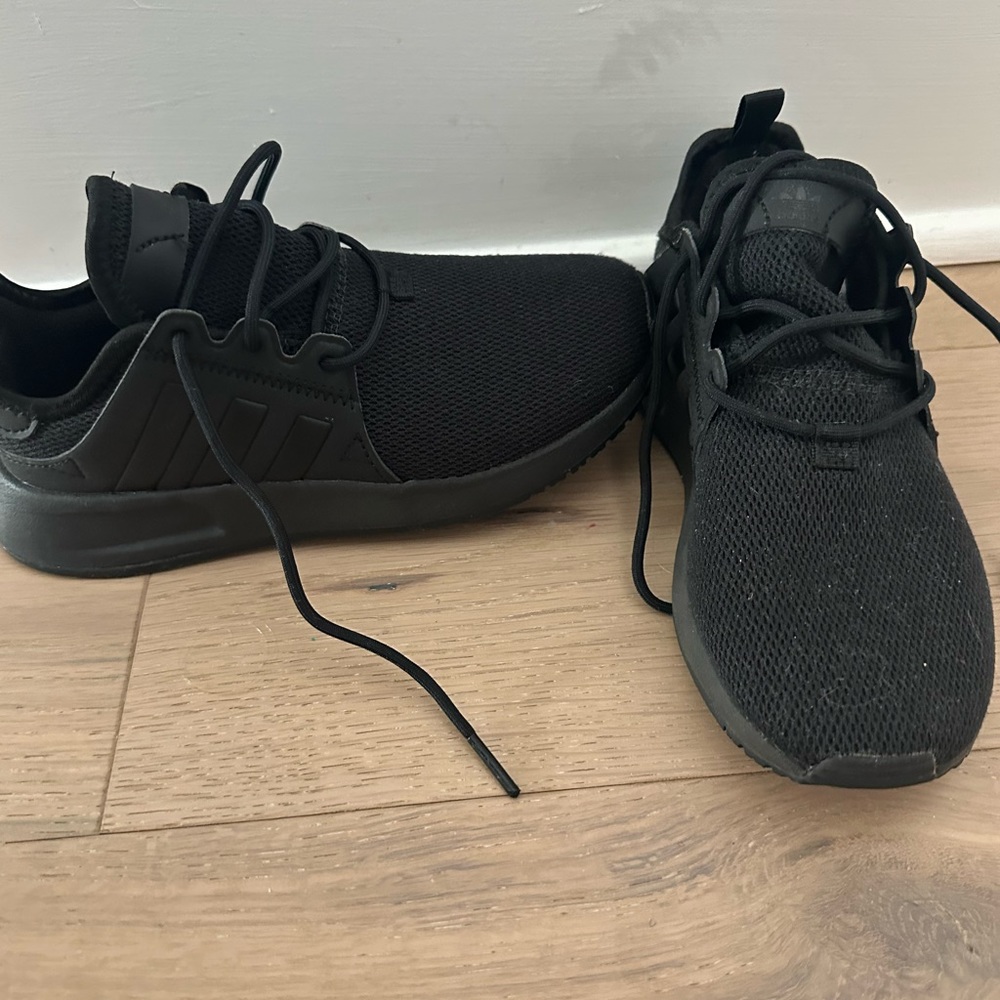New- Boys black adidas size 1